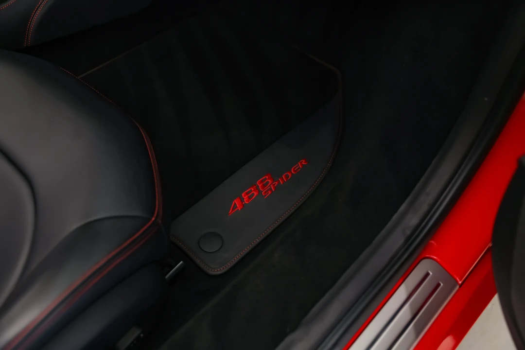 2018 Ferrari 488 Spider - Image 12 of 31