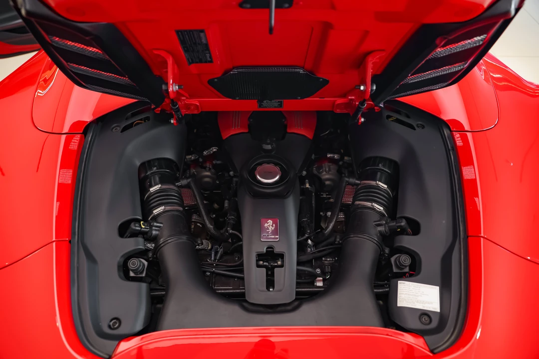 2018 Ferrari 488 Spider - Image 11 of 31