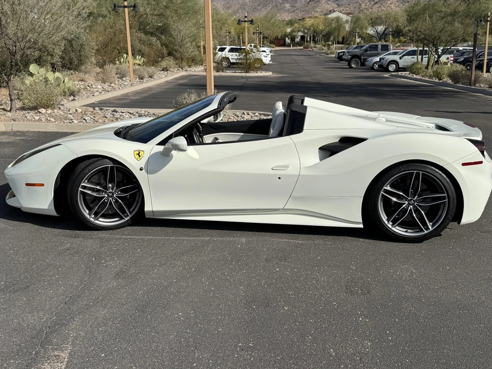 2018 Ferrari 488 Spider - Image 14 of 31