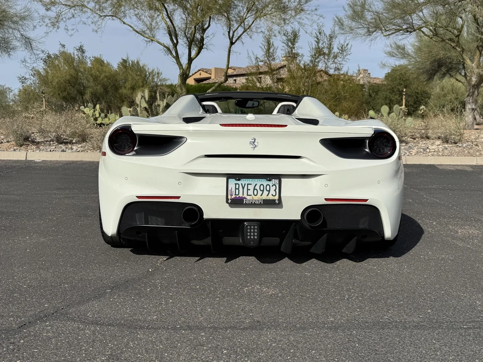 2018 Ferrari 488 Spider - Image 11 of 31