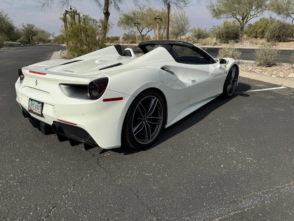 2018 Ferrari 488 Spider - Image 5 of 31