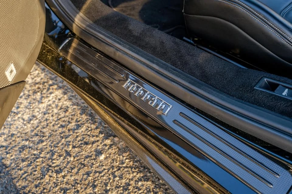 2018 Ferrari 488 Spider - Image 16 of 20