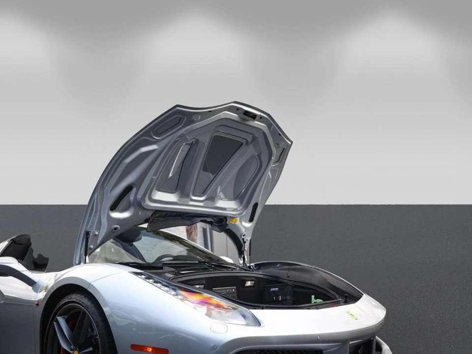 2018 Ferrari 488 Spider - Image 26 of 31