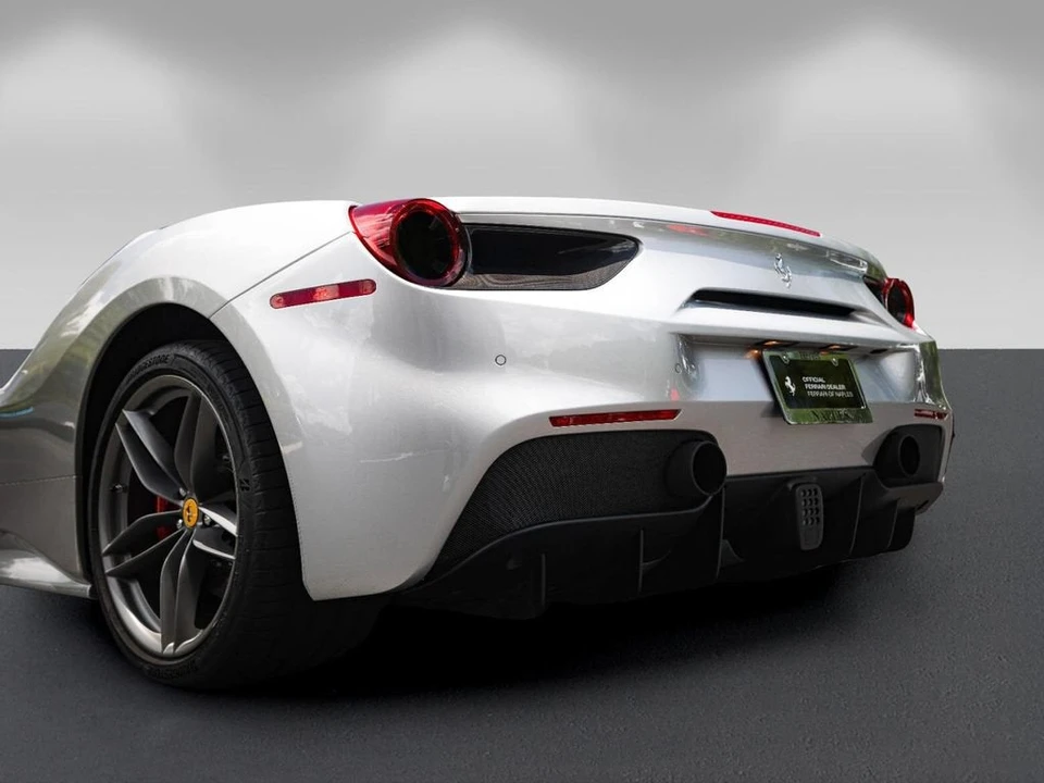 2018 Ferrari 488 Spider - Image 17 of 31
