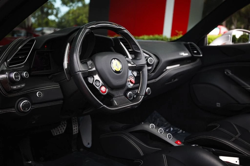 2018 Ferrari 488 Spider - Image 30 of 31
