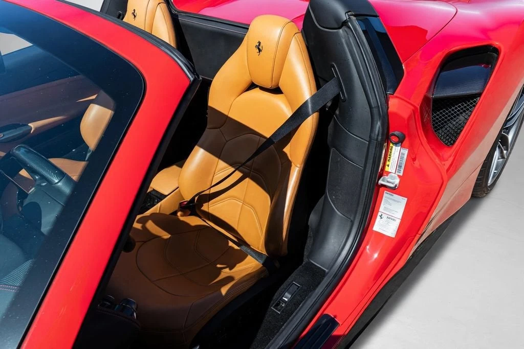 2018 Ferrari 488 Spider - Image 6 of 31