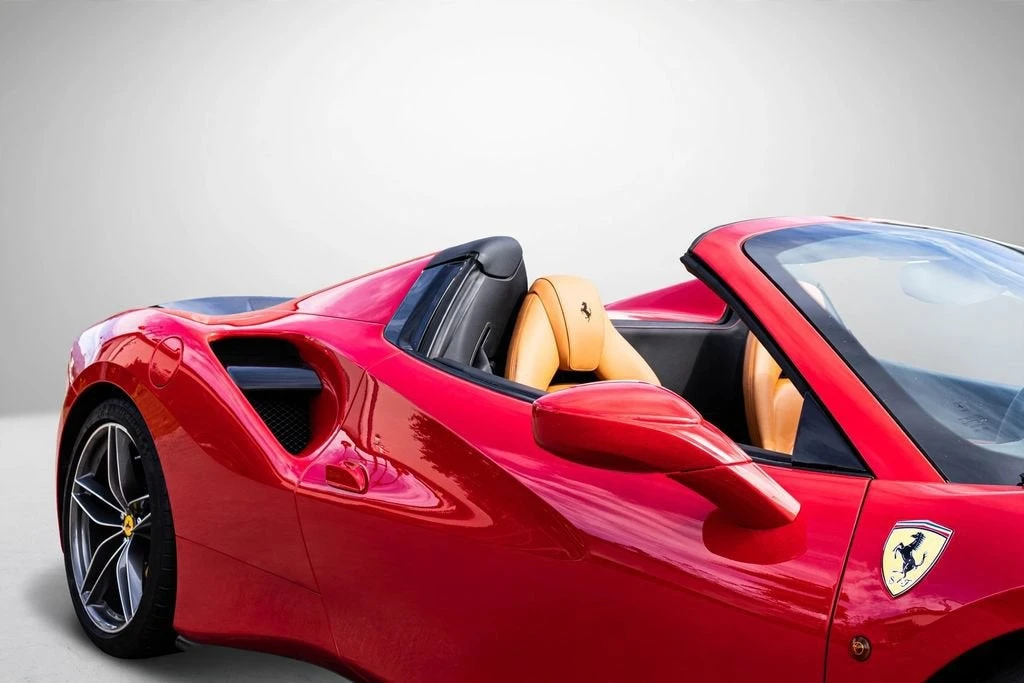 2018 Ferrari 488 Spider - Image 15 of 31