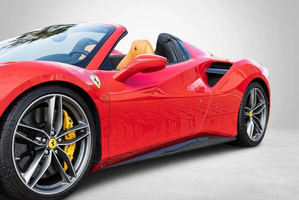 2018 Ferrari 488 Spider - Image 30 of 31
