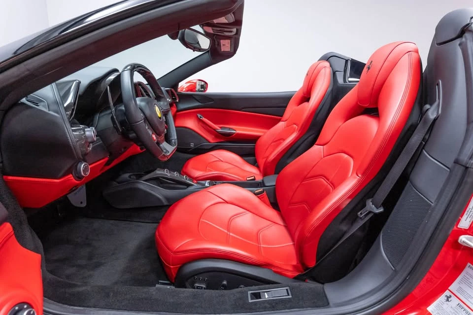 2018 Ferrari 488 Spider - Image 14 of 17