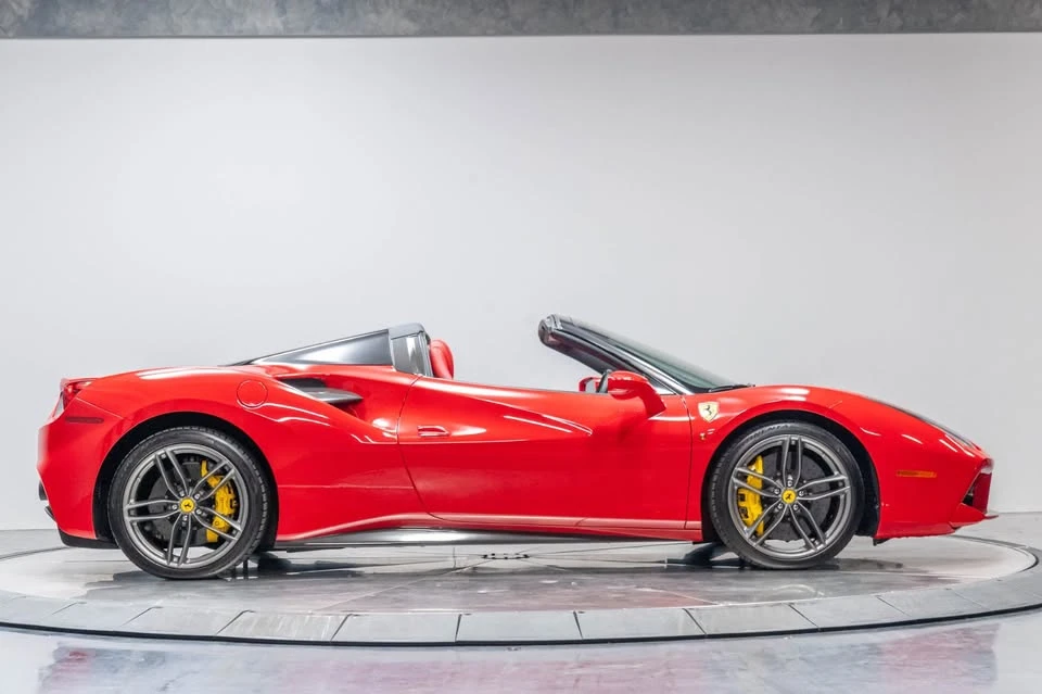 2018 Ferrari 488 Spider - Image 3 of 17