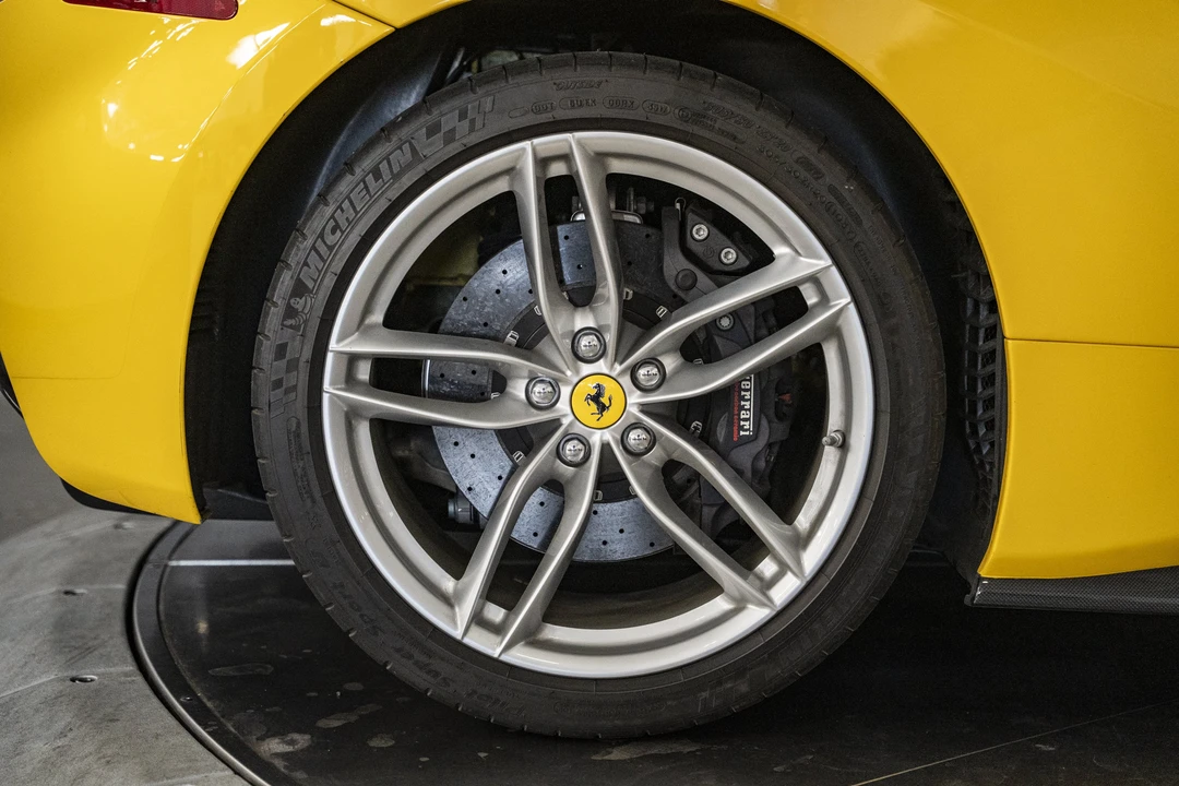2018 Ferrari 488 Spider - Image 26 of 31