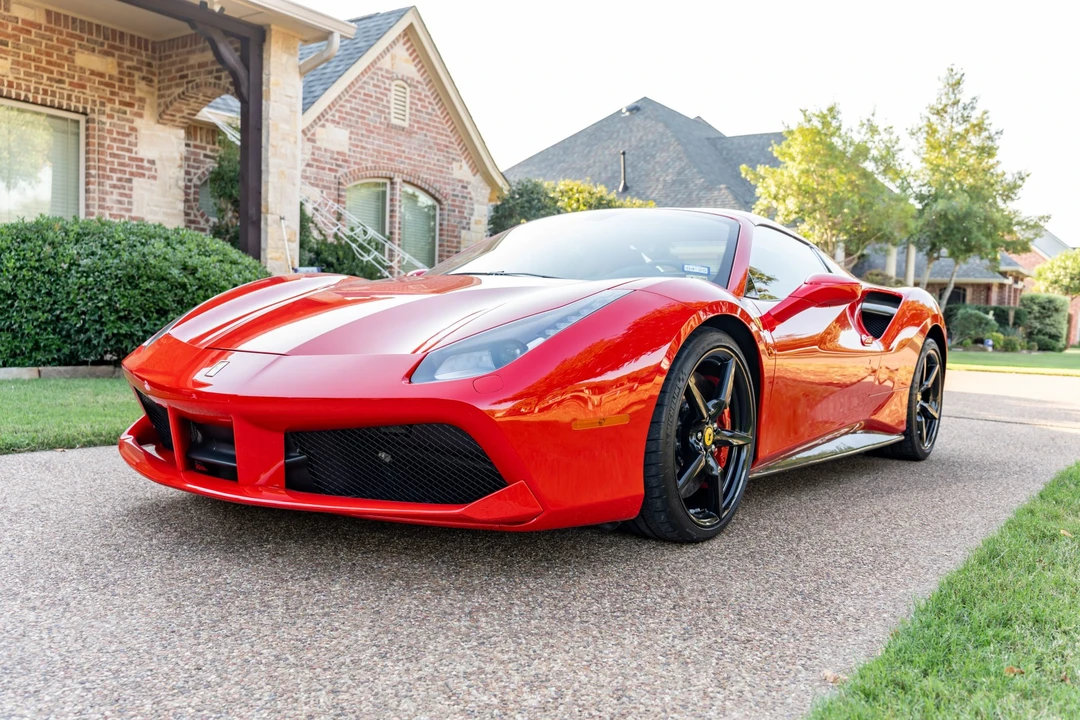 2018 Ferrari 488 Spider - Image 11 of 31