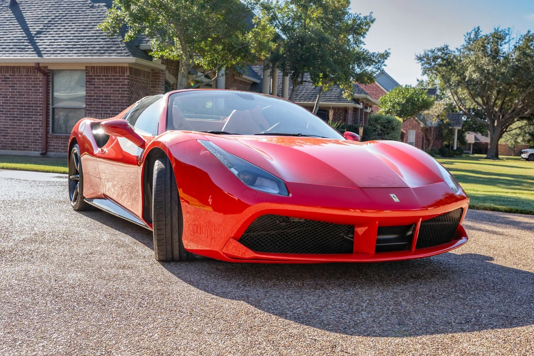 2018 Ferrari 488 Spider - Image 8 of 31