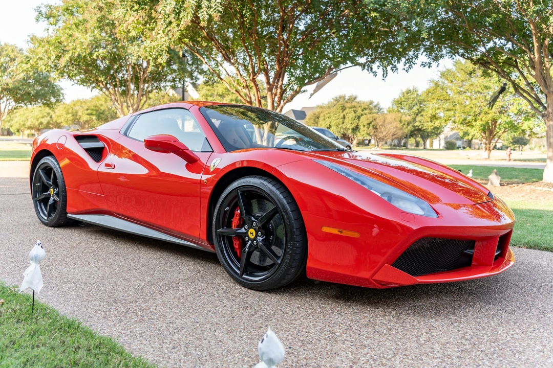 2018 Ferrari 488 Spider - Image 18 of 31