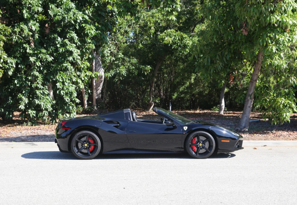 2018 Ferrari 488 Spider - Image 16 of 31