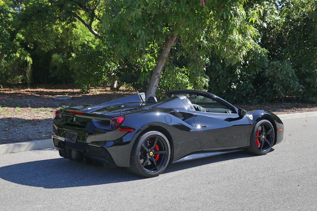 2018 Ferrari 488 Spider - Image 21 of 31