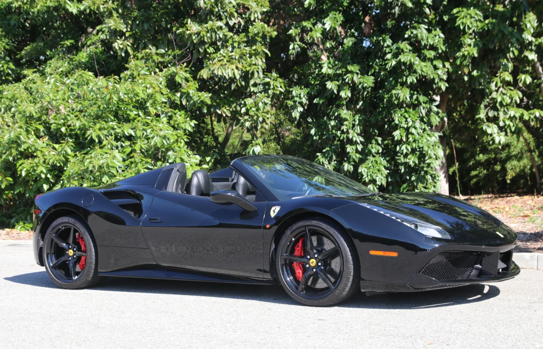 2018 Ferrari 488 Spider - Image 14 of 31