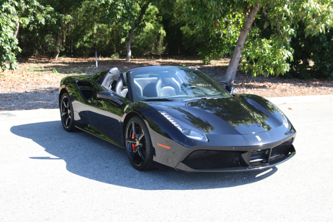 2018 Ferrari 488 Spider - Image 10 of 31