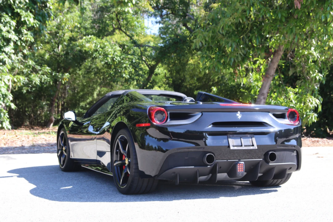 2018 Ferrari 488 Spider - Image 28 of 31