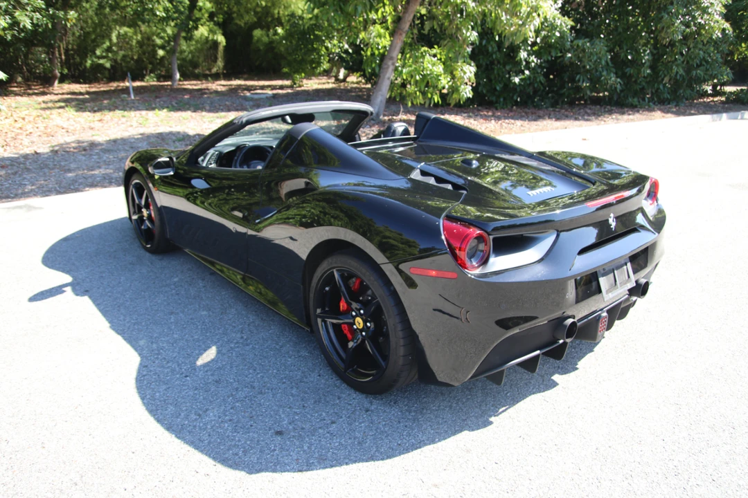 2018 Ferrari 488 Spider - Image 30 of 31