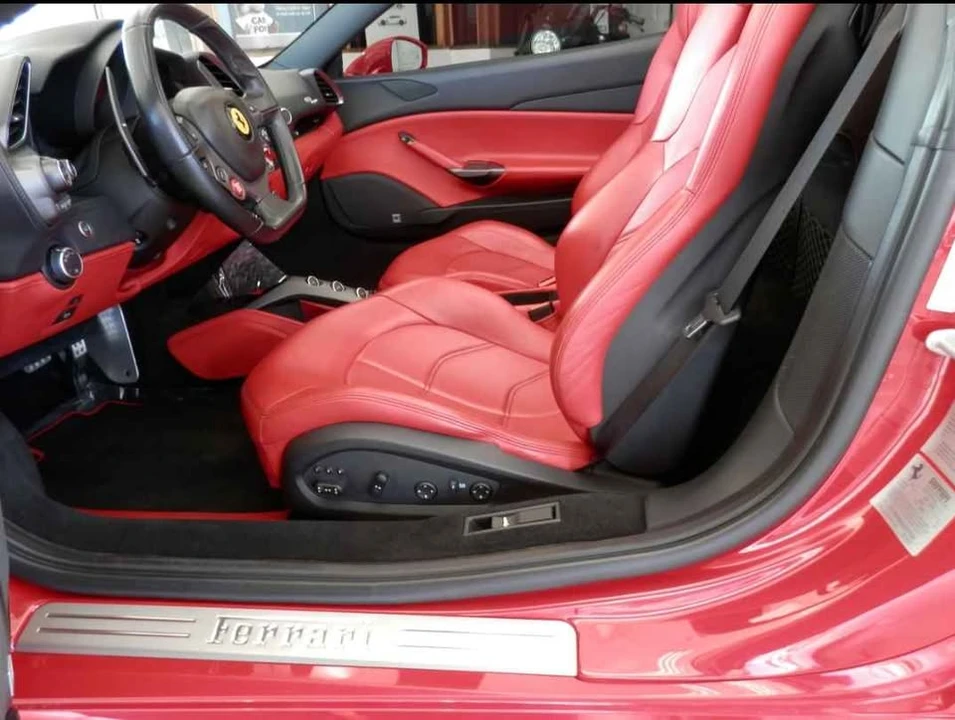 2018 Ferrari 488 Spider - Image 8 of 17