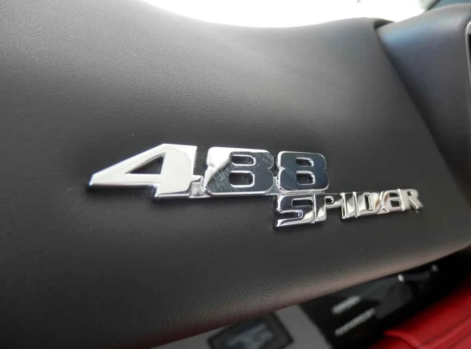 2018 Ferrari 488 Spider - Image 12 of 17