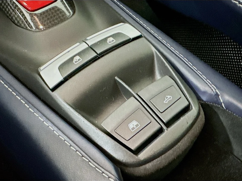 2018 Ferrari 488 Spider - Image 29 of 31
