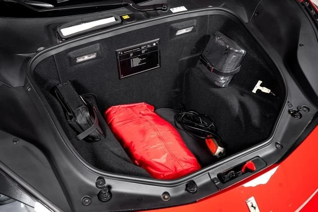 2018 Ferrari 488 Spider - Image 17 of 31