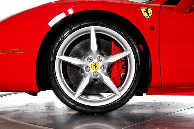 2018 Ferrari 488 Spider - Image 18 of 31