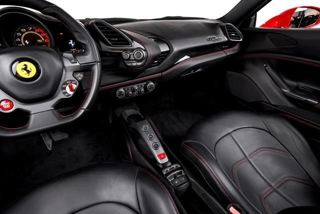 2018 Ferrari 488 Spider - Image 28 of 31