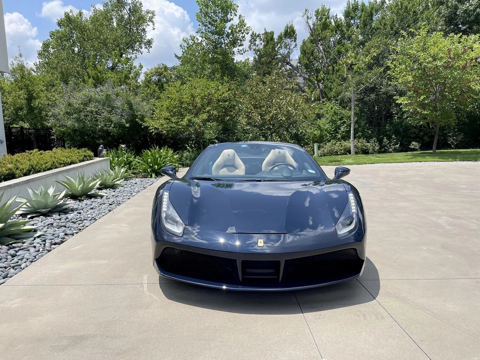 2018 Ferrari 488 Spider - Image 19 of 31