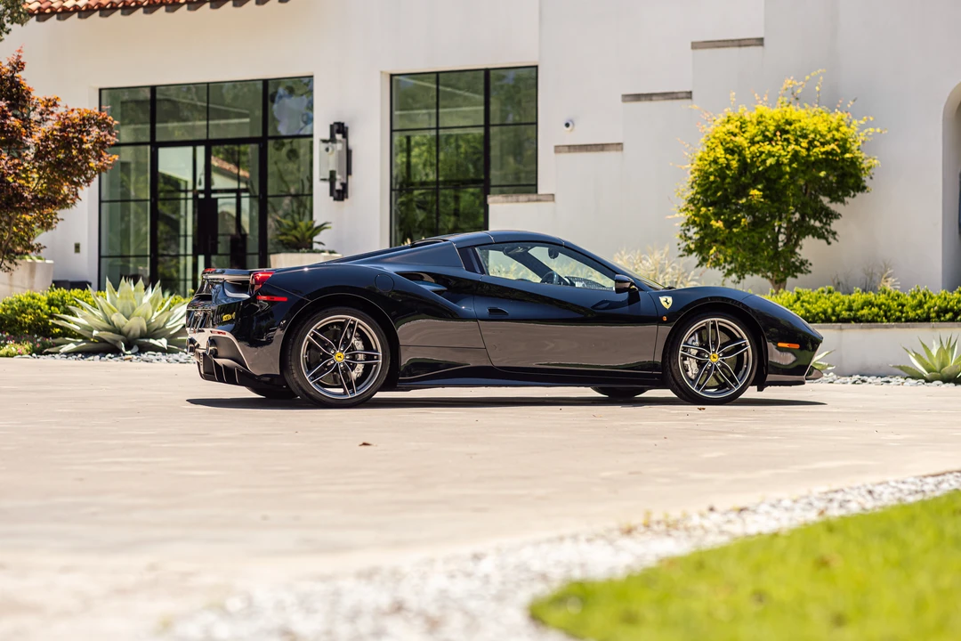 2018 Ferrari 488 Spider - Image 5 of 31