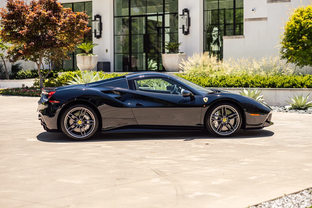2018 Ferrari 488 Spider - Image 6 of 31