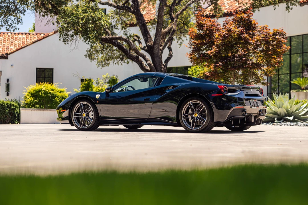 2018 Ferrari 488 Spider - Image 14 of 31