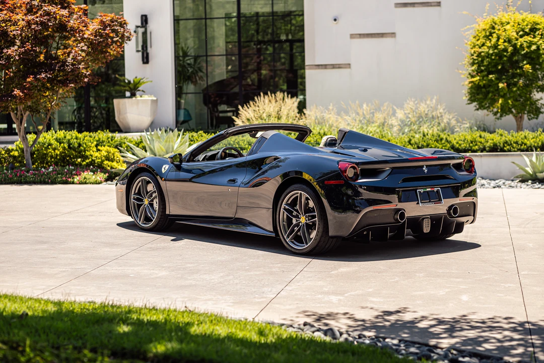 2018 Ferrari 488 Spider - Image 27 of 31