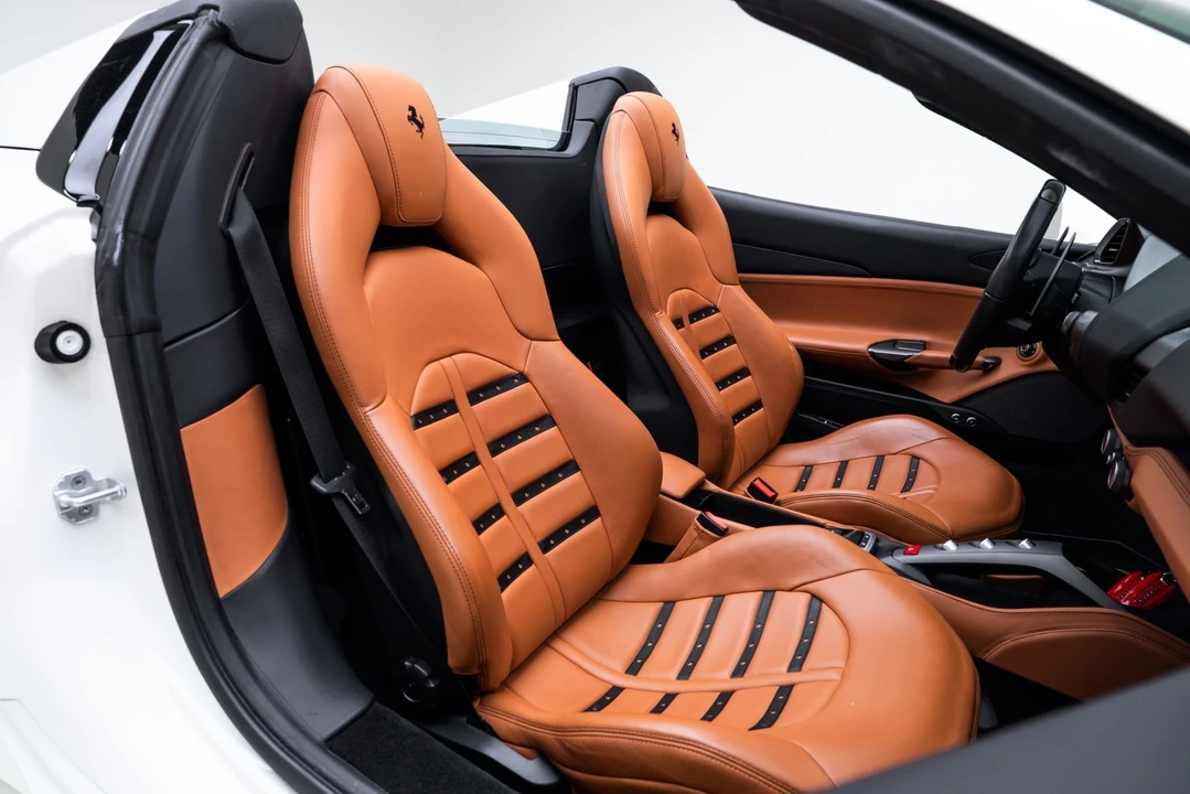 2018 Ferrari 488 Spider - Image 21 of 21