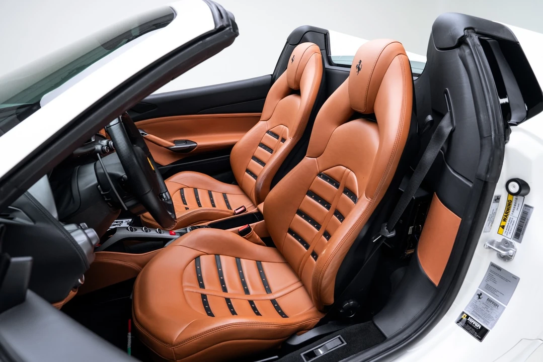 2018 Ferrari 488 Spider - Image 19 of 21