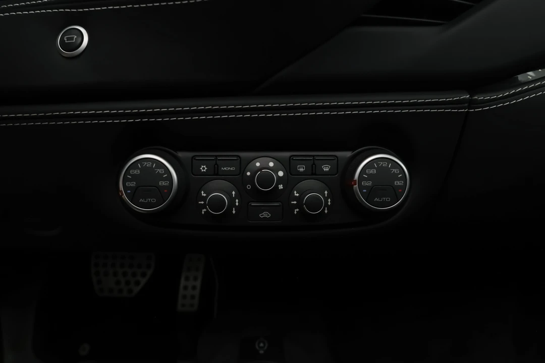 2018 Ferrari 488 Spider - Image 16 of 31