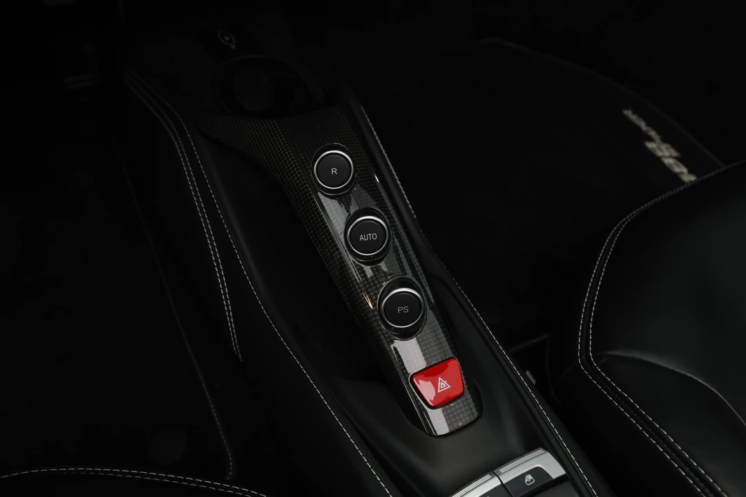 2018 Ferrari 488 Spider - Image 23 of 31