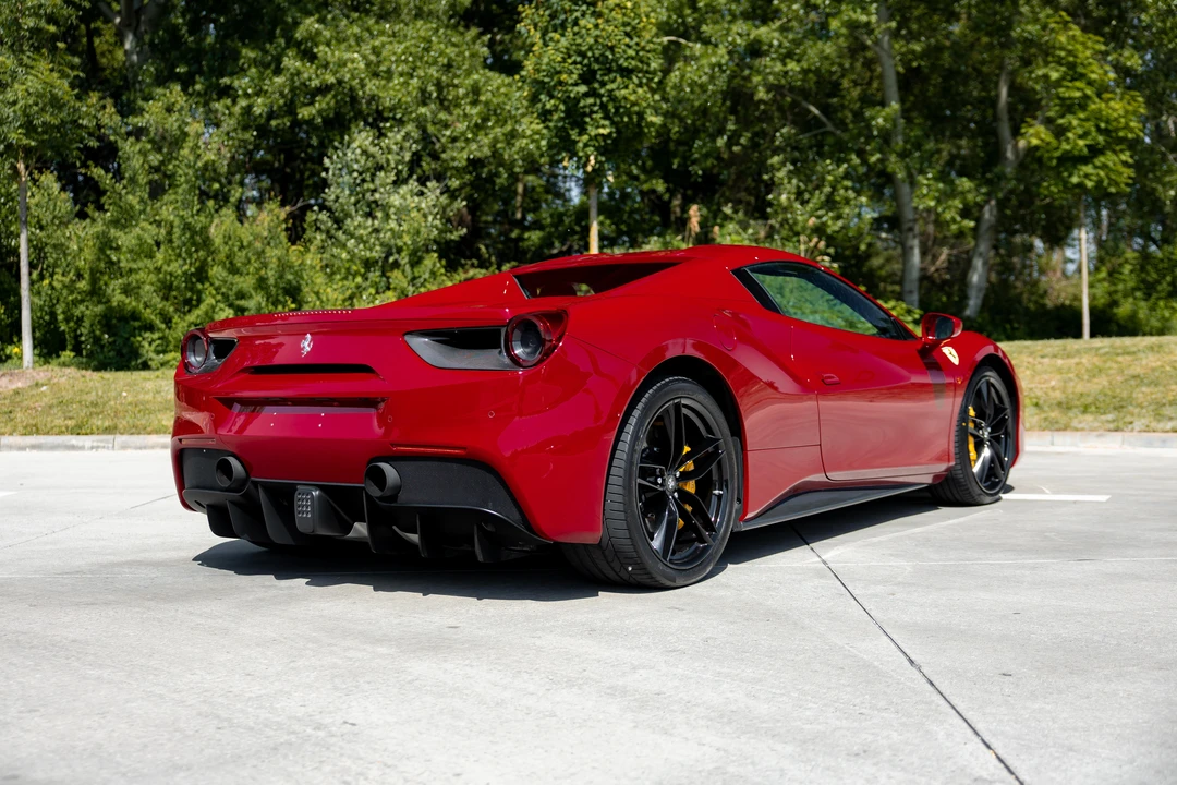 2018 Ferrari 488 Spider - Image 18 of 31