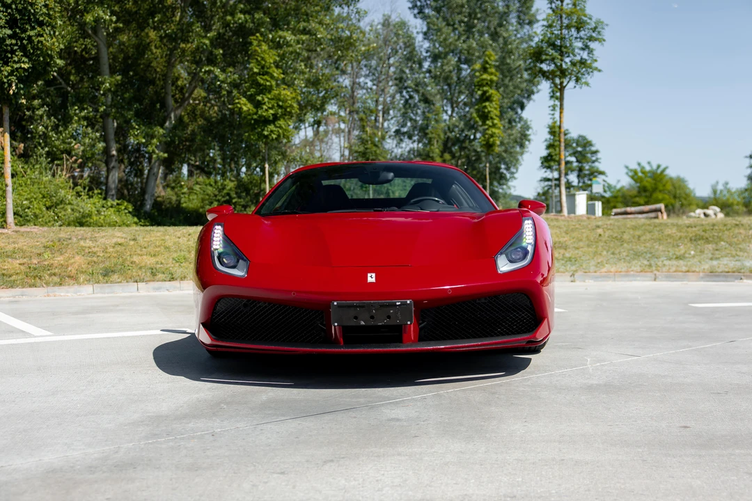 2018 Ferrari 488 Spider - Image 24 of 31