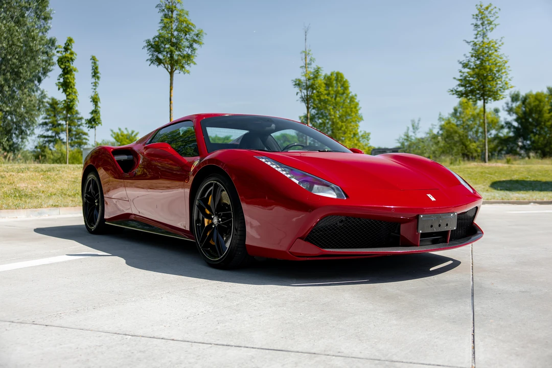 2018 Ferrari 488 Spider - Image 26 of 31