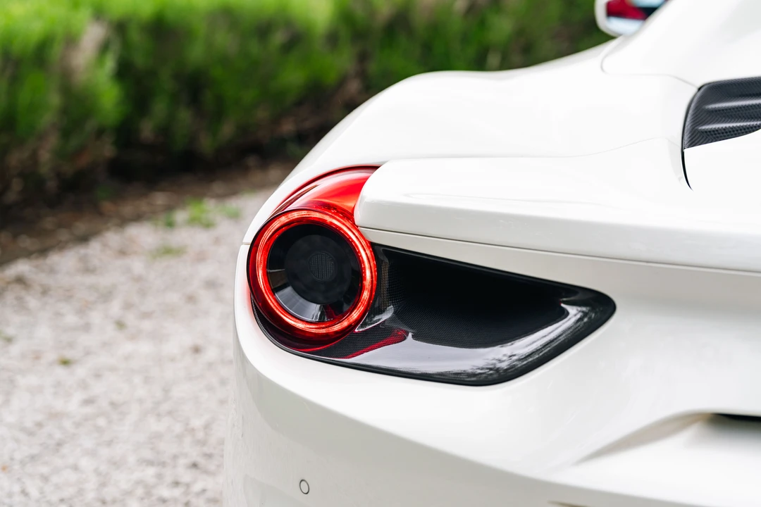2018 Ferrari 488 Spider - Image 25 of 31