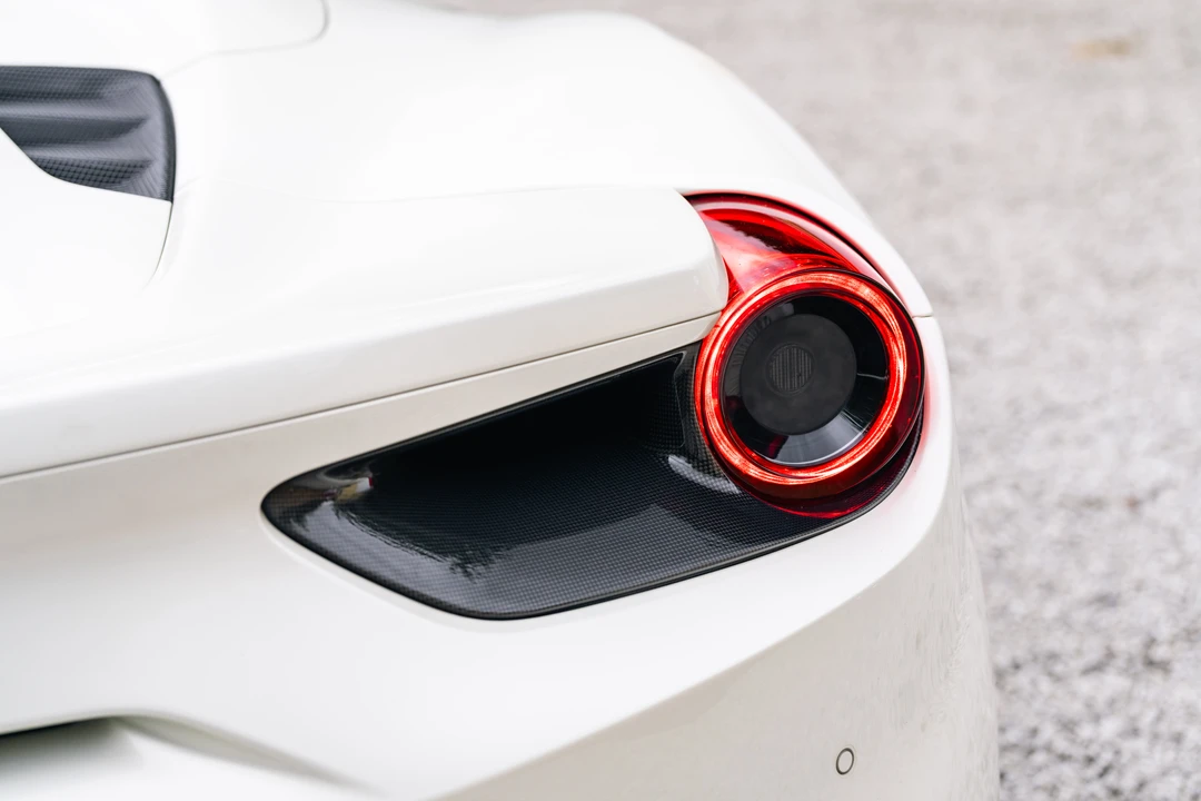 2018 Ferrari 488 Spider - Image 26 of 31