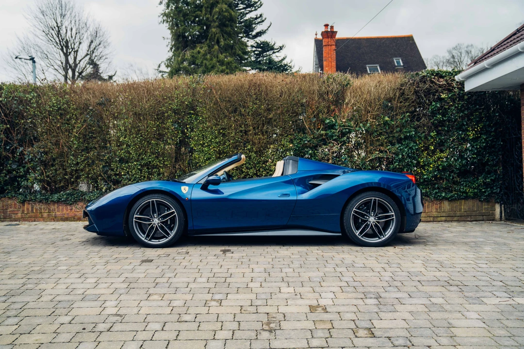 2018 Ferrari 488 Spider - Image 5 of 31