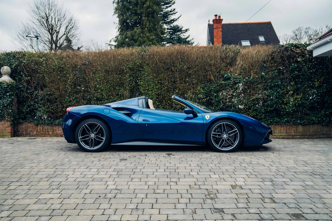 2018 Ferrari 488 Spider - Image 9 of 31