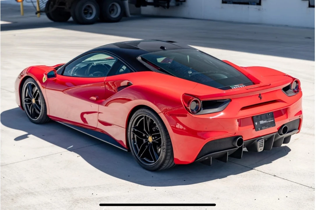 2018 Ferrari 488 - Image 8 of 16