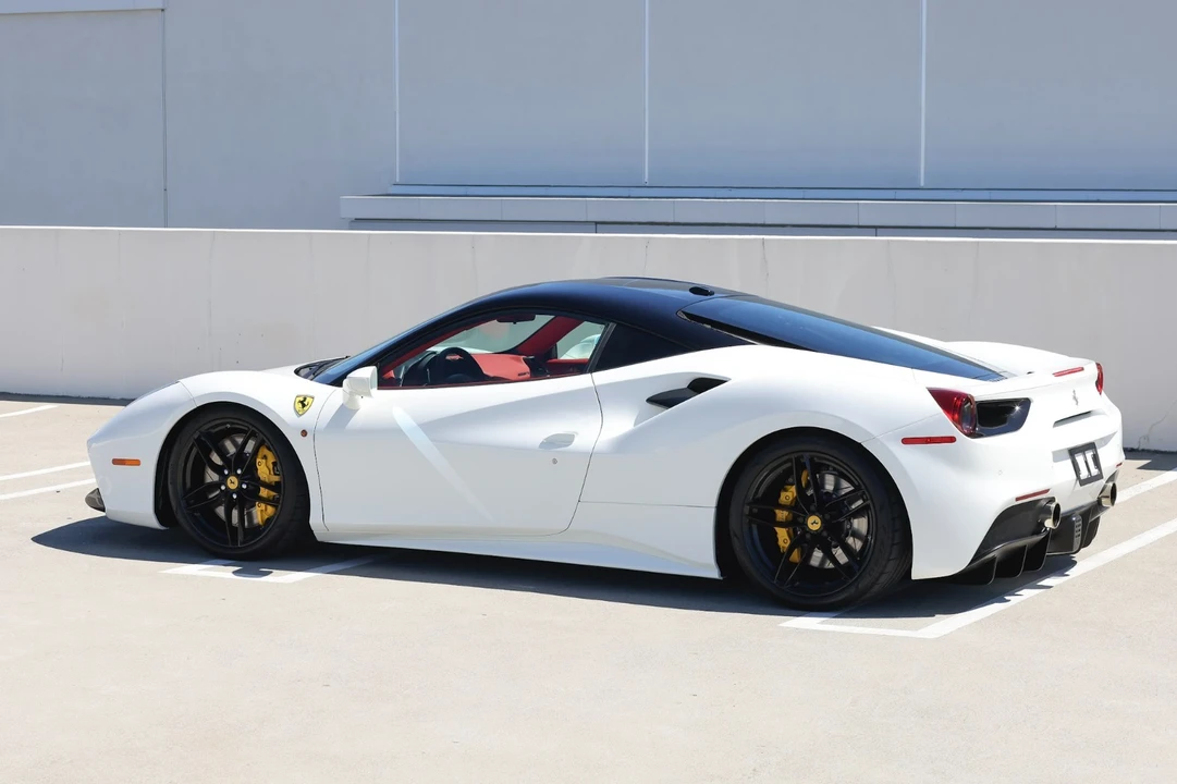 2018 Ferrari 488 GTB - Image 11 of 21