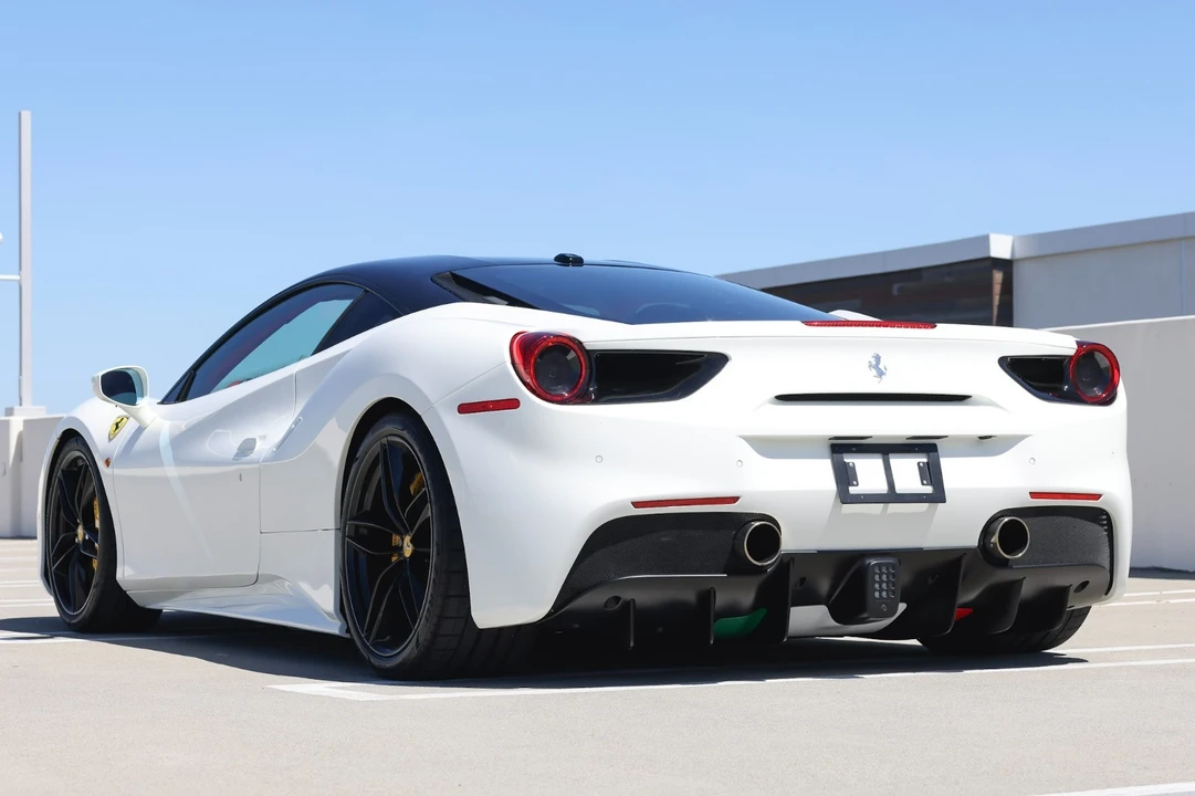2018 Ferrari 488 GTB - Image 9 of 21