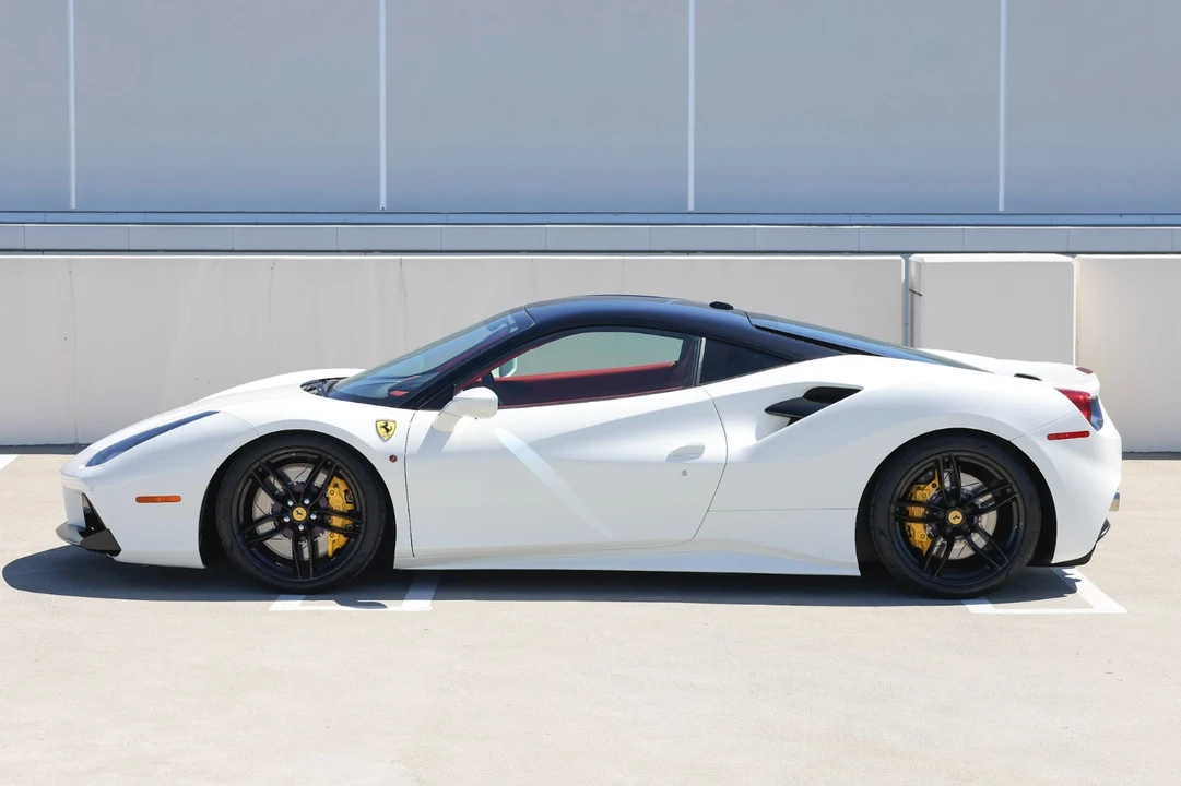2018 Ferrari 488 GTB - Image 12 of 21
